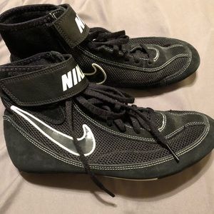 Nike wrestling shoes